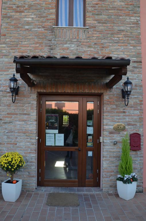 Hotel Le Corti Pitstop Феррара Екстер'єр фото