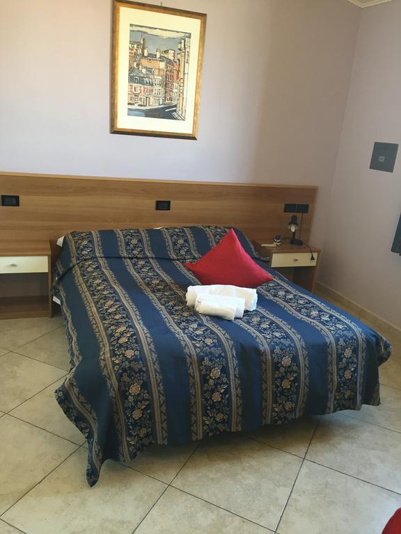 Hotel Le Corti Pitstop Феррара Екстер'єр фото