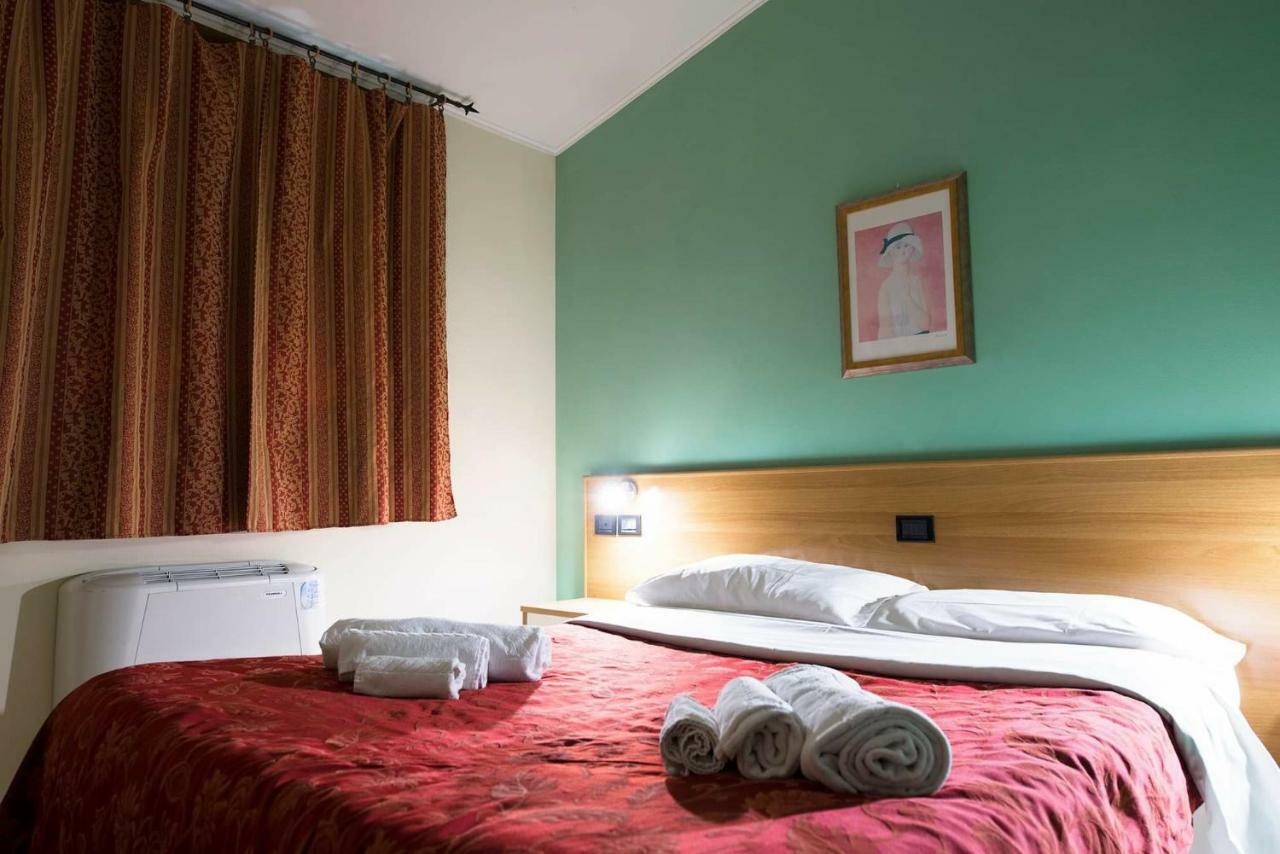 Hotel Le Corti Pitstop Феррара Екстер'єр фото